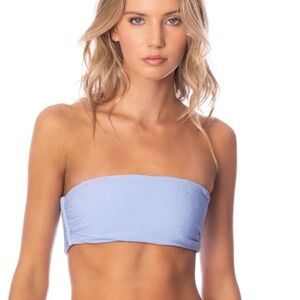 Maaji Serenity Blue Bora Bandeau
Top NWT. Size Medium